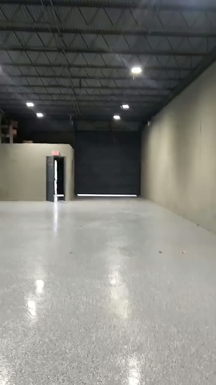Second bay with epoxy floor and LED lighting